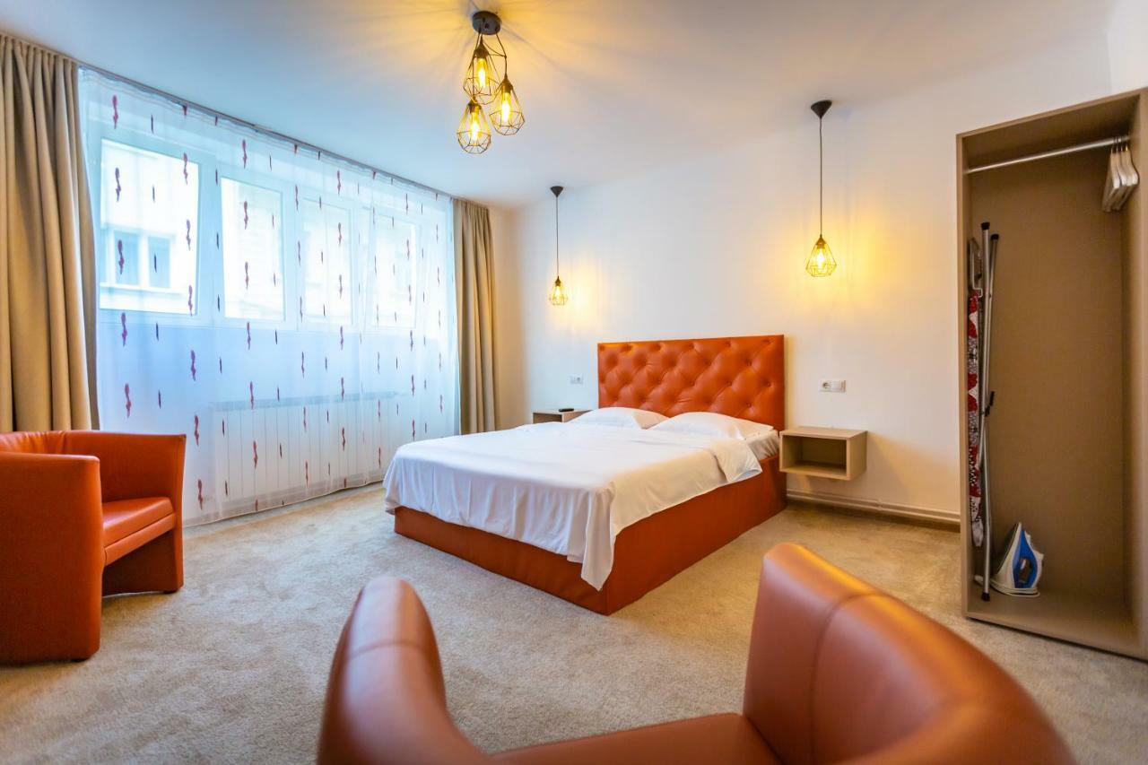 Central Apartment Брашов Экстерьер фото