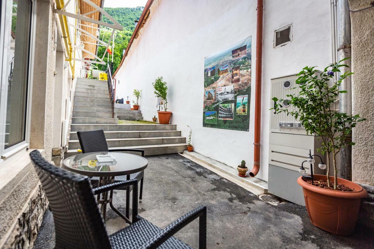 Central Apartment Брашов Экстерьер фото